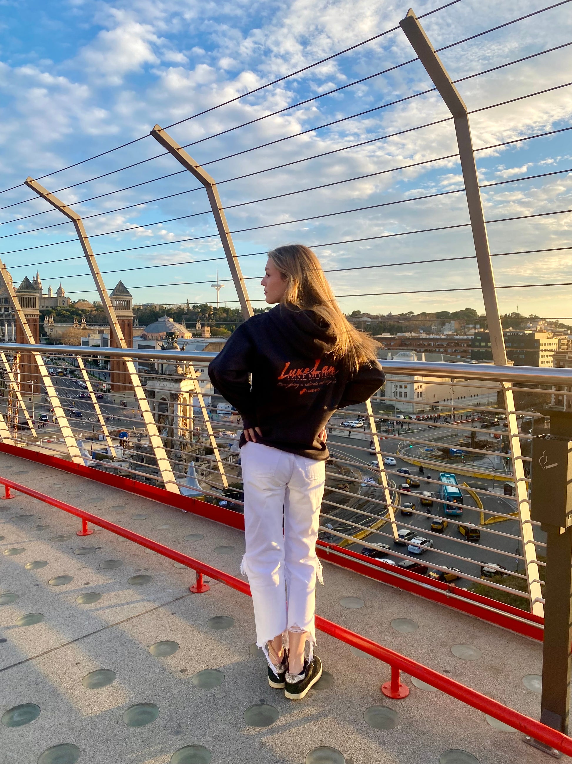 MOTION HOODIE