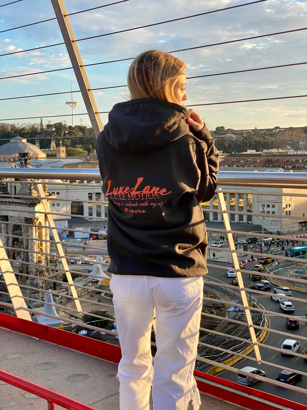 MOTION HOODIE